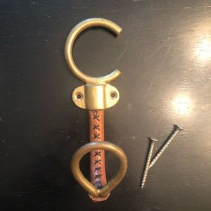 Anthropologie Equestrian monogram hook - letter C
